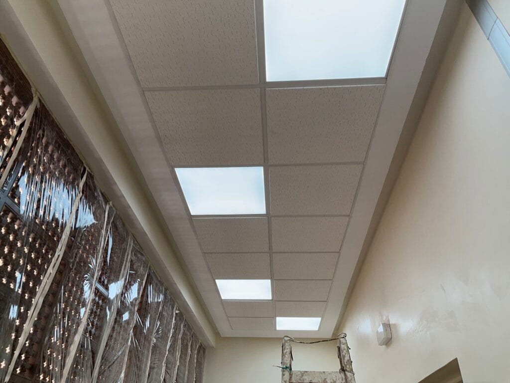 faux plafond suspendu Armstrong au Maroc