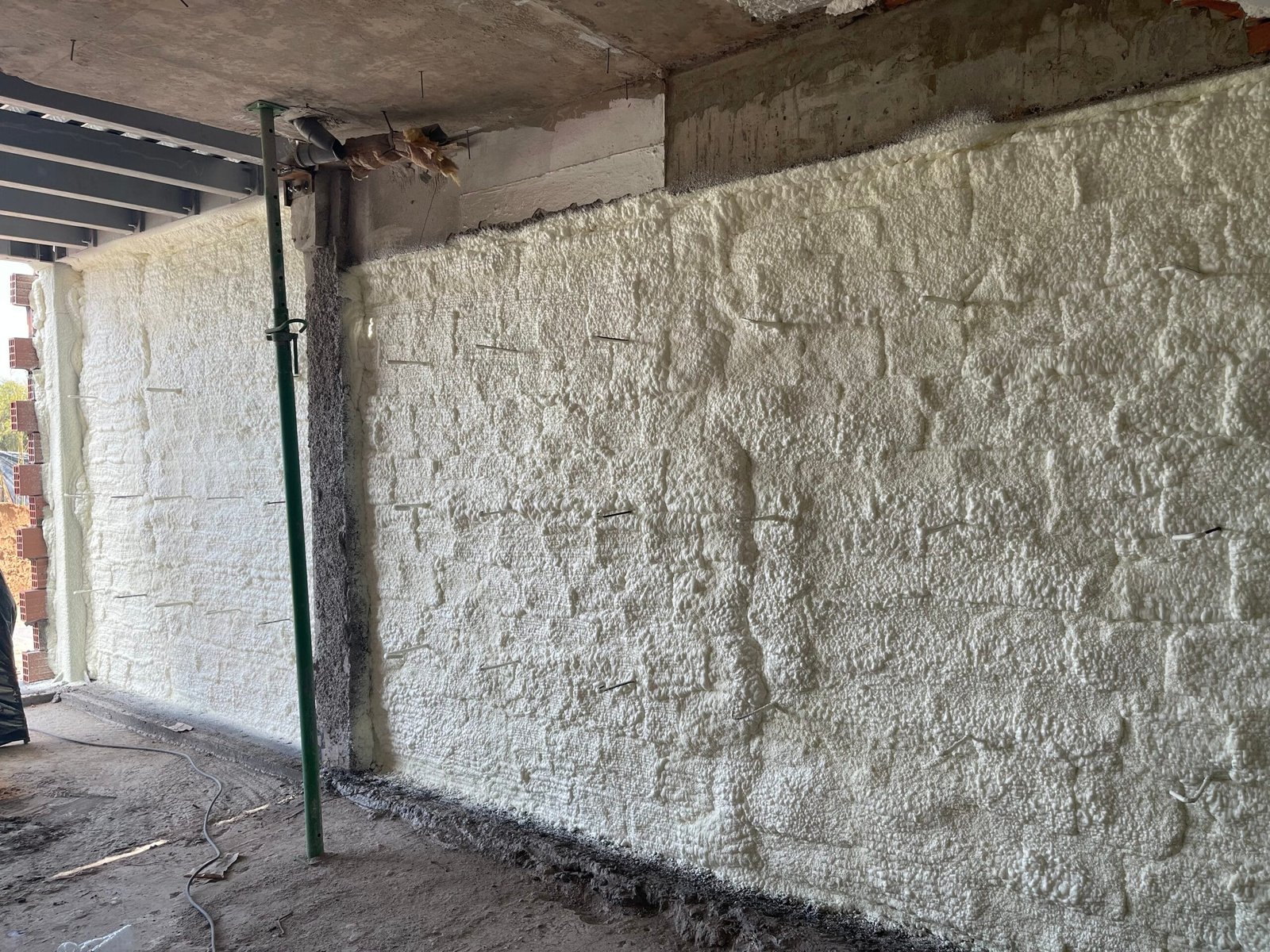 Isolation avec mousse polyuréthane : un confort durable