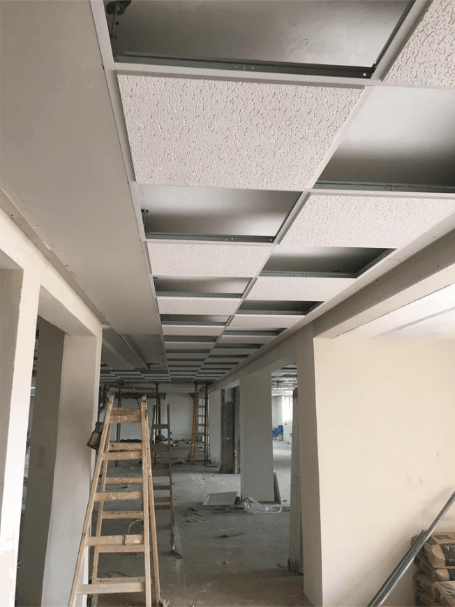 Prix Faux Plafond Armstrong 60×60 au Maroc en 2026